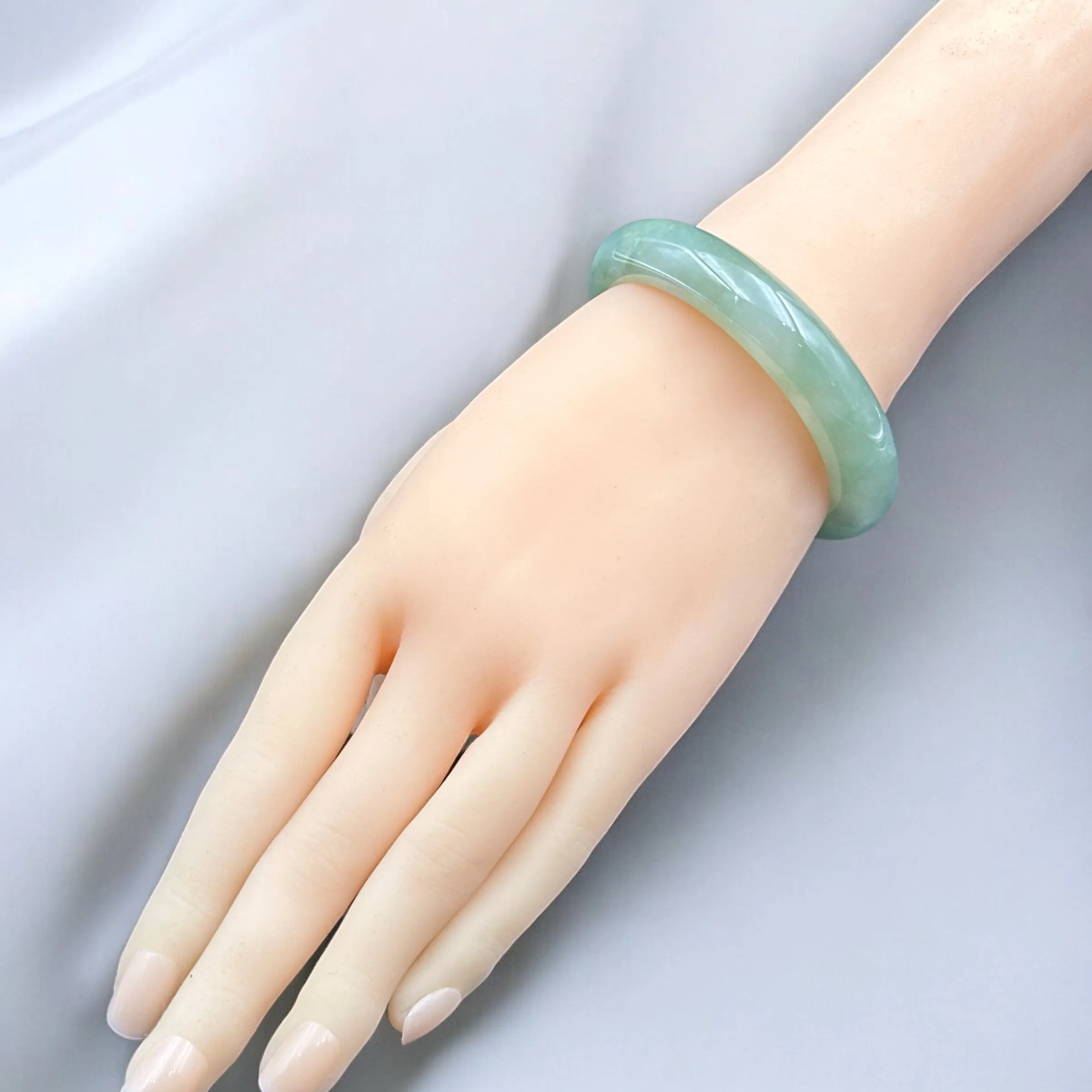 110688 57.1mm Highly Translucent Grape Green Jadeite Bangle