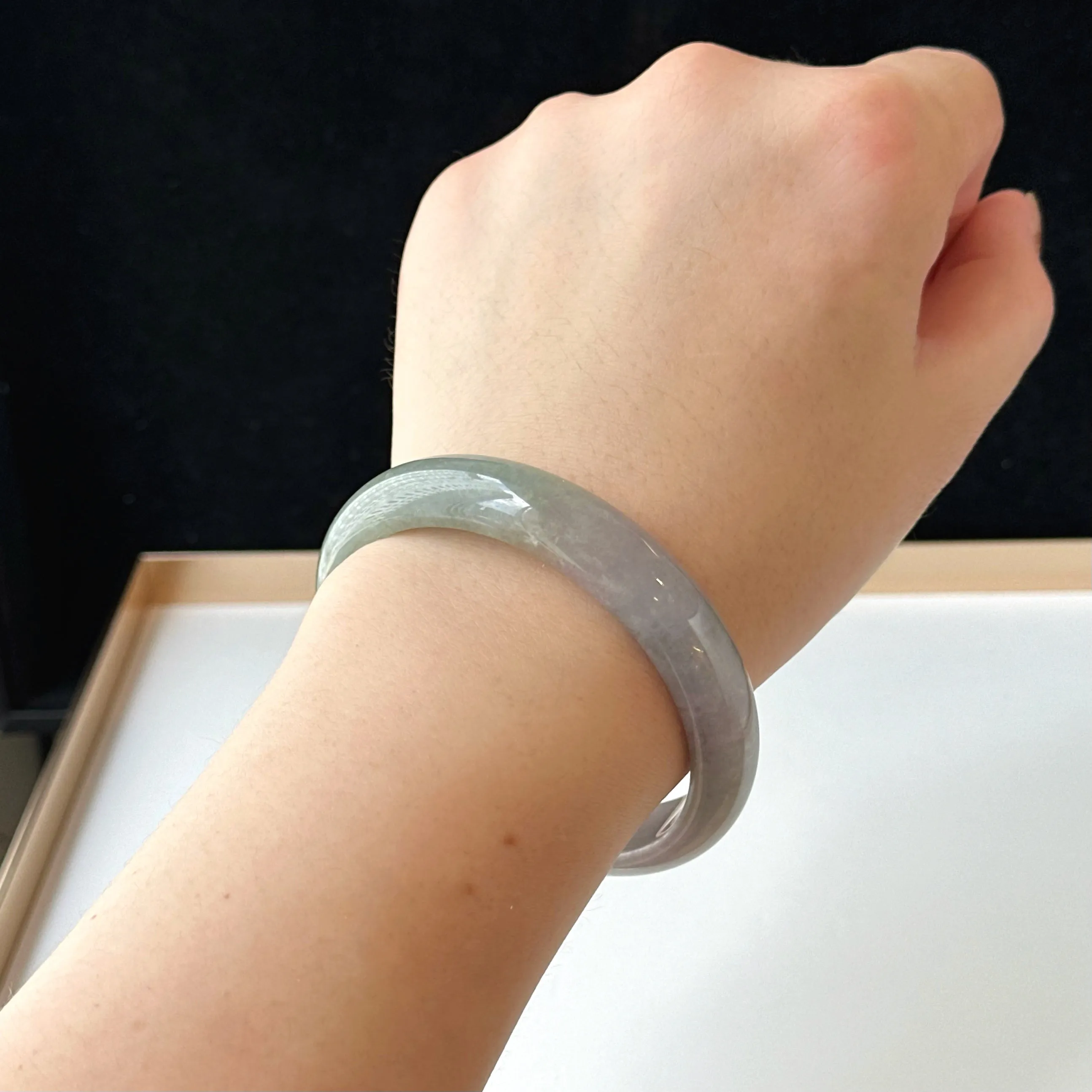 12058 58.2mm Smoky Purple with Lush Green Jade Bangle