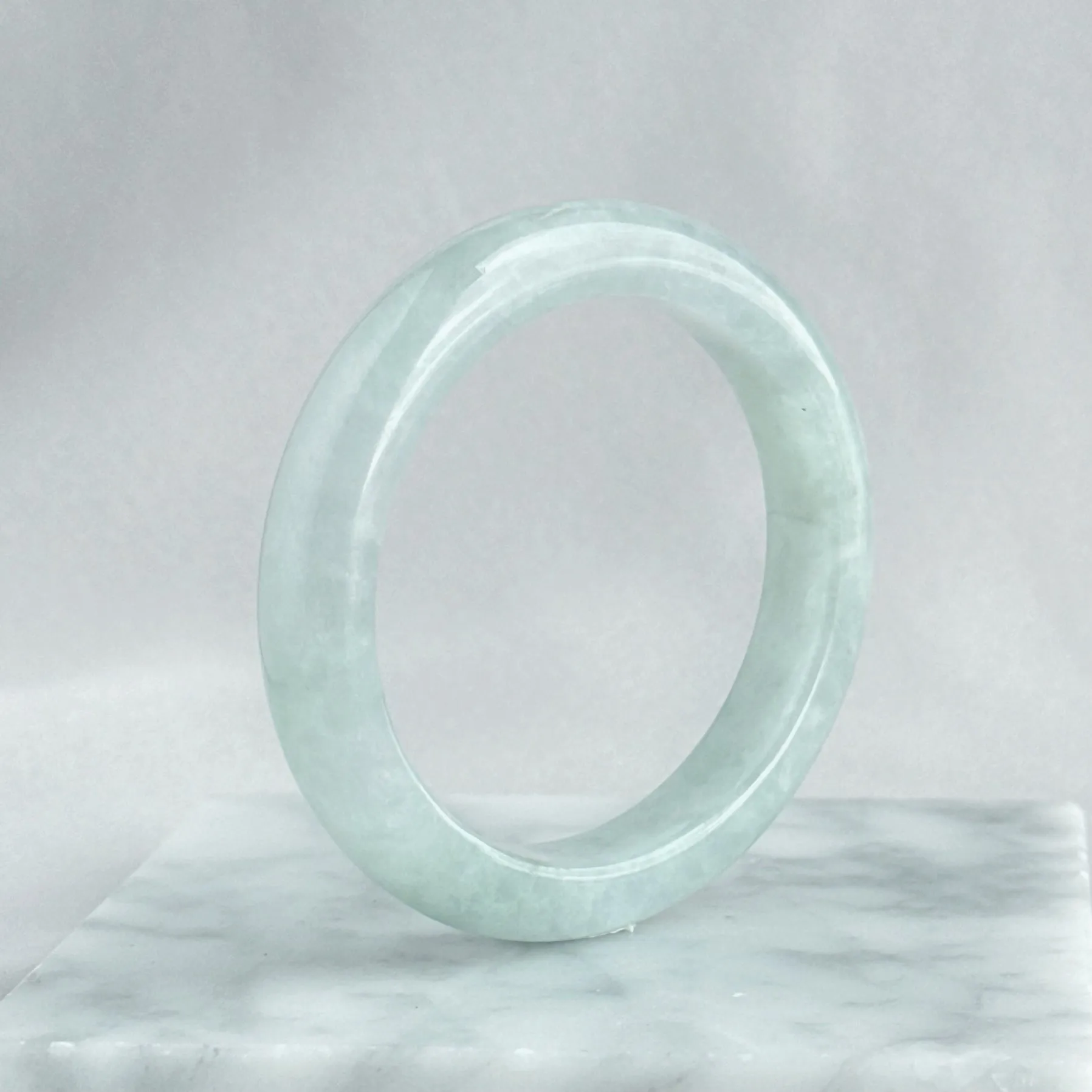 121254 53.6mm Whisper of Clouds Jadeite Bangle