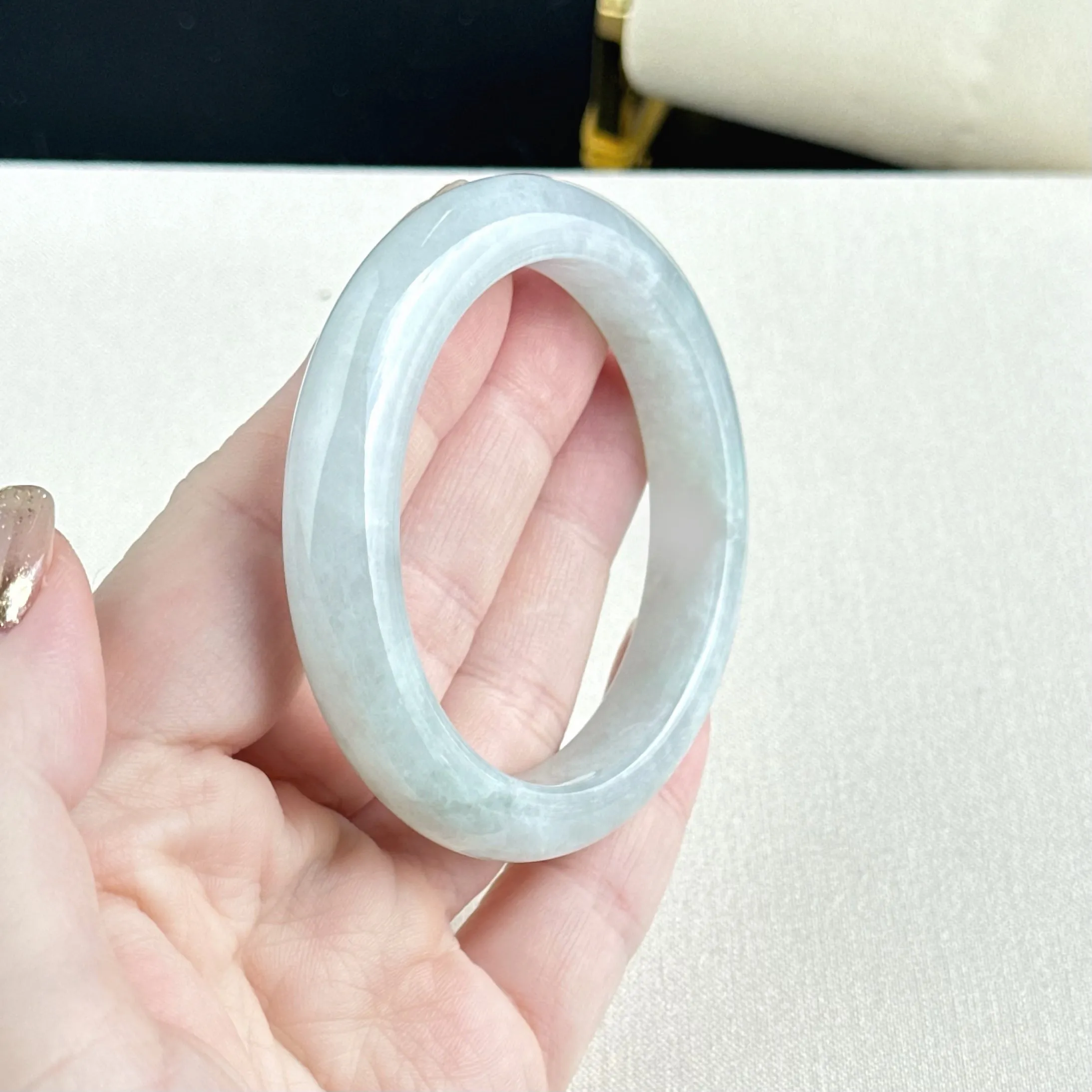 121254 53.6mm Whisper of Clouds Jadeite Bangle