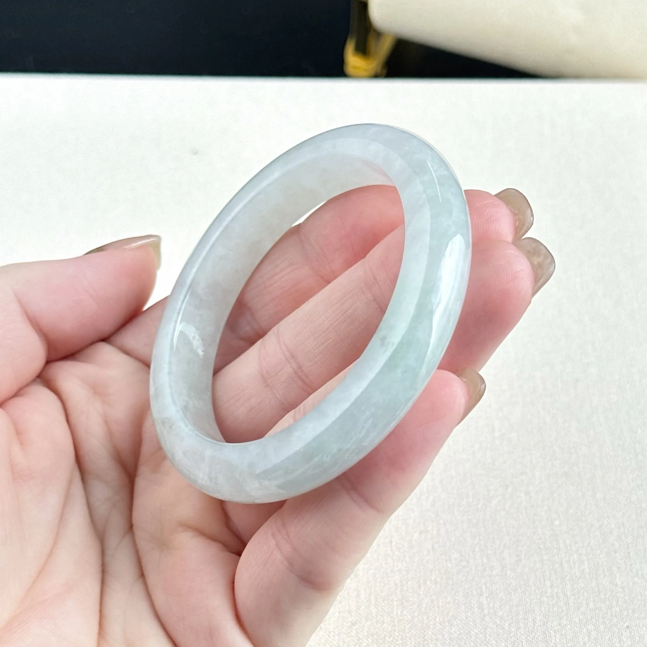121254 53.6mm Whisper of Clouds Jadeite Bangle
