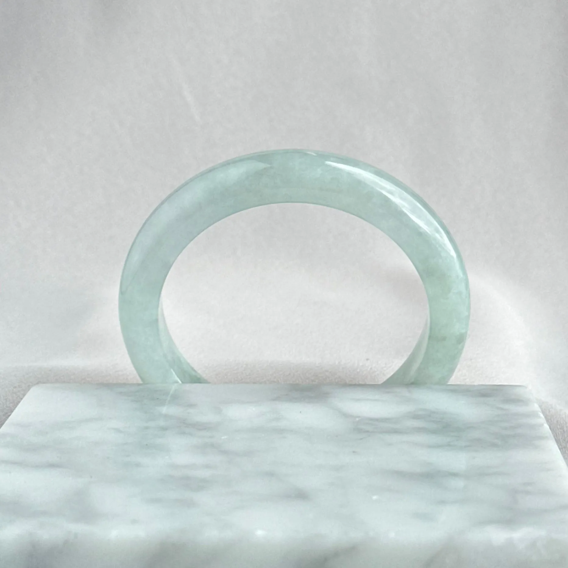 121254 53.6mm Whisper of Clouds Jadeite Bangle