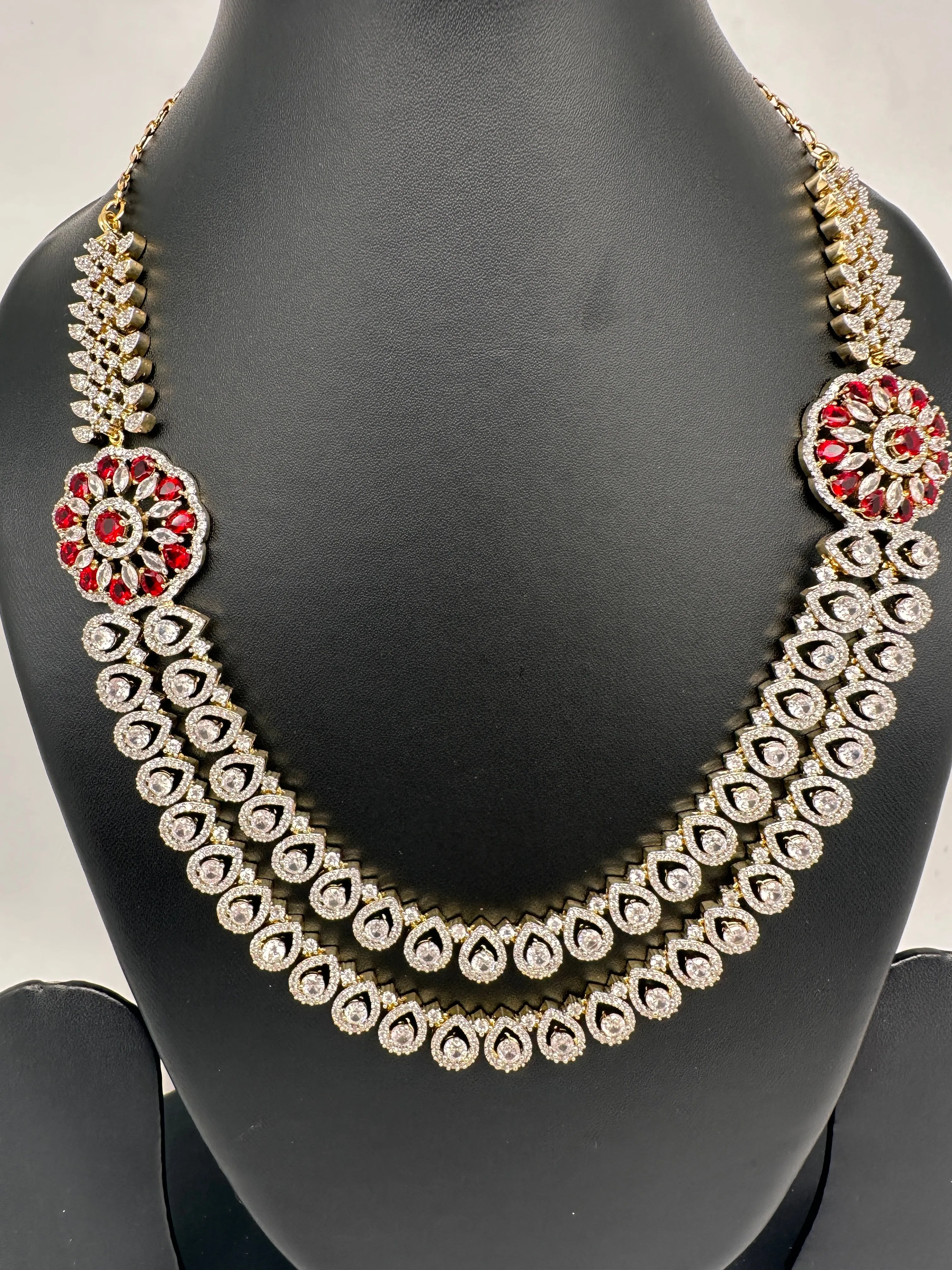 AD Red Stone Short Necklace