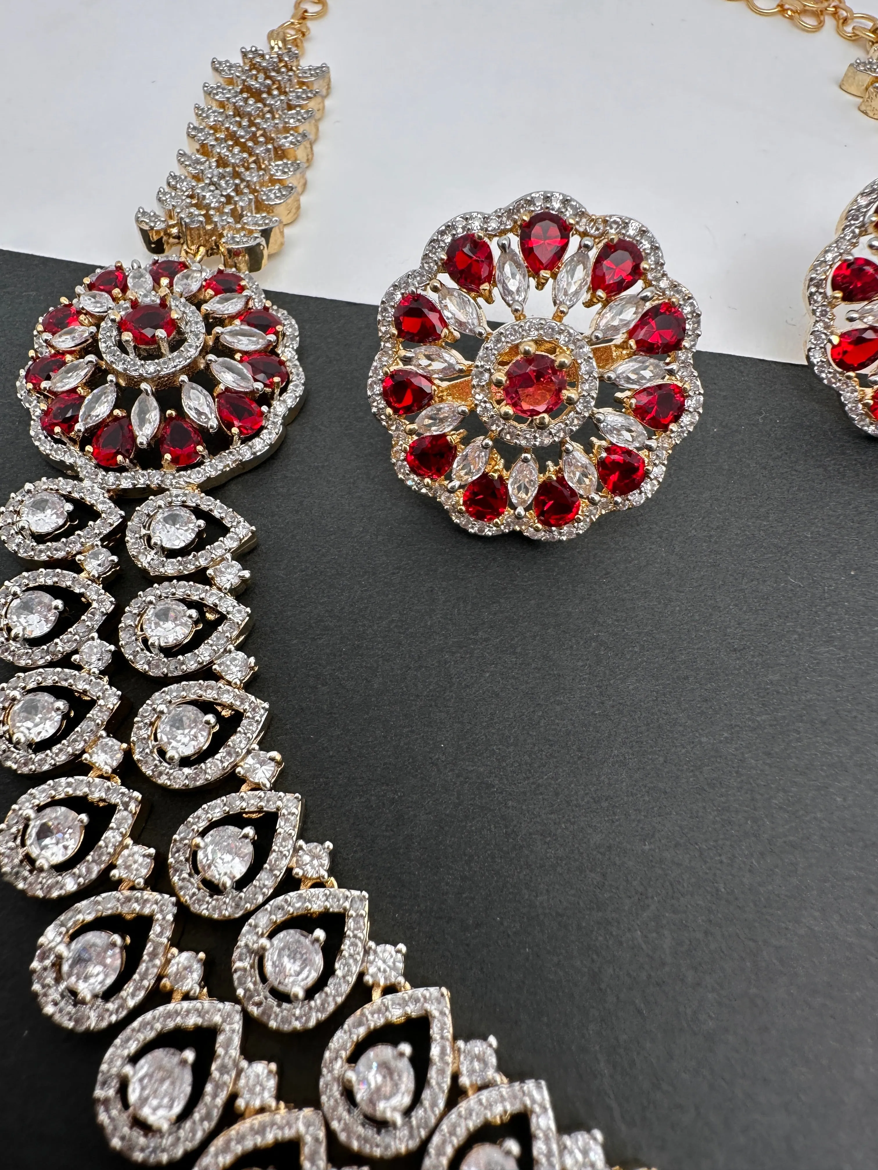 AD Red Stone Short Necklace