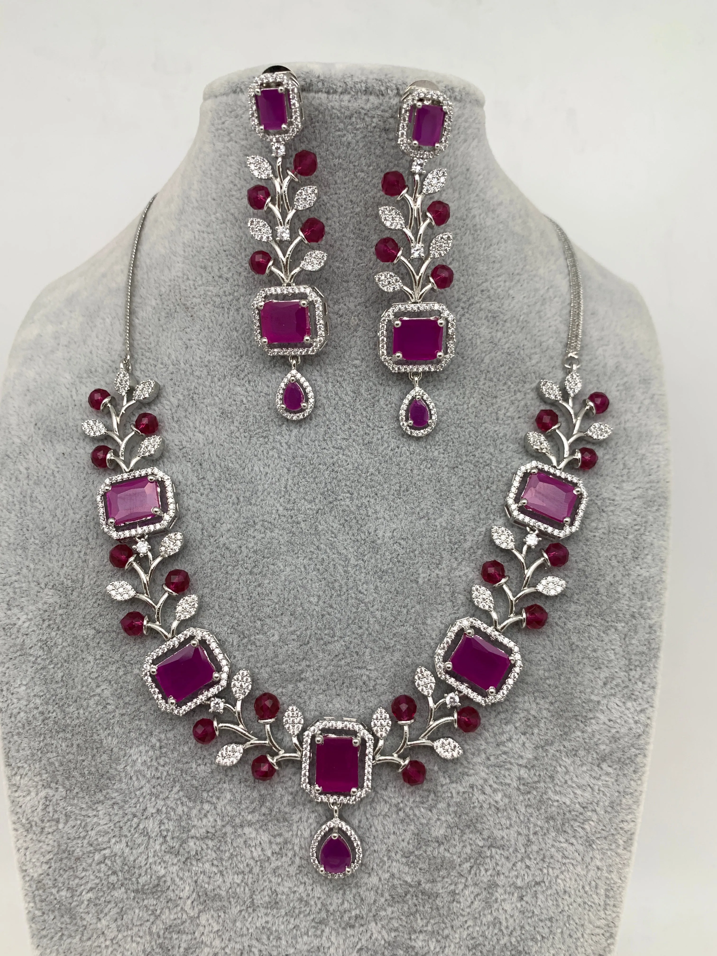 AD Red Stone Silver Finish Short Neckline Neckalce