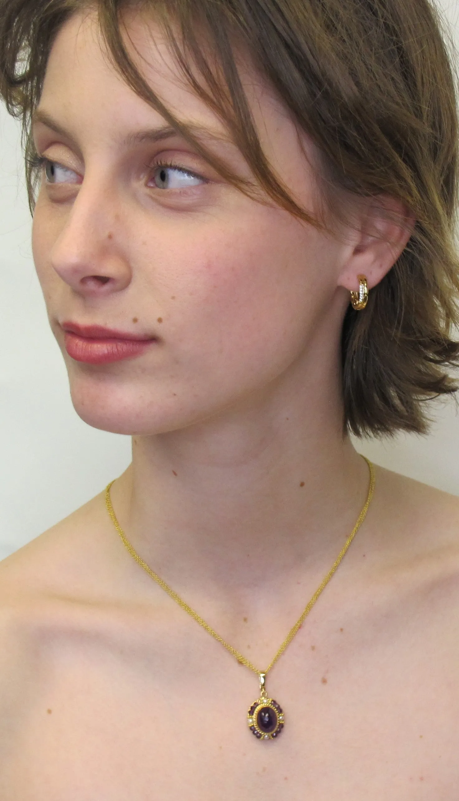 Amethyst Oval Cabochon and Pearl Yellow Gold Handmade Filigree Pendant Necklace