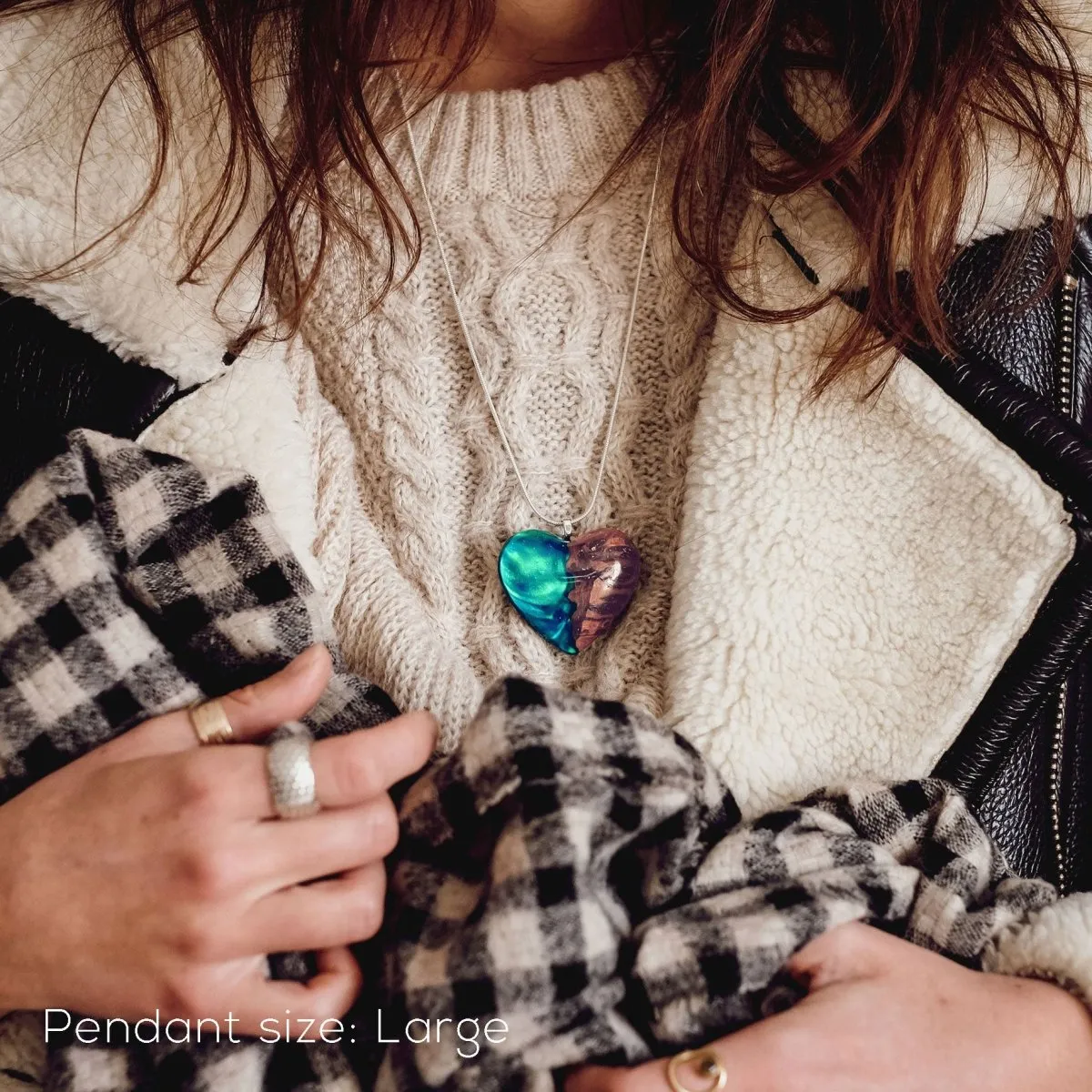 Aurora Borealis | opal pendant [heart]