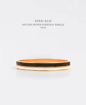 EDEN   ELIE Everyday Gold Narrow Bangle - bark brown