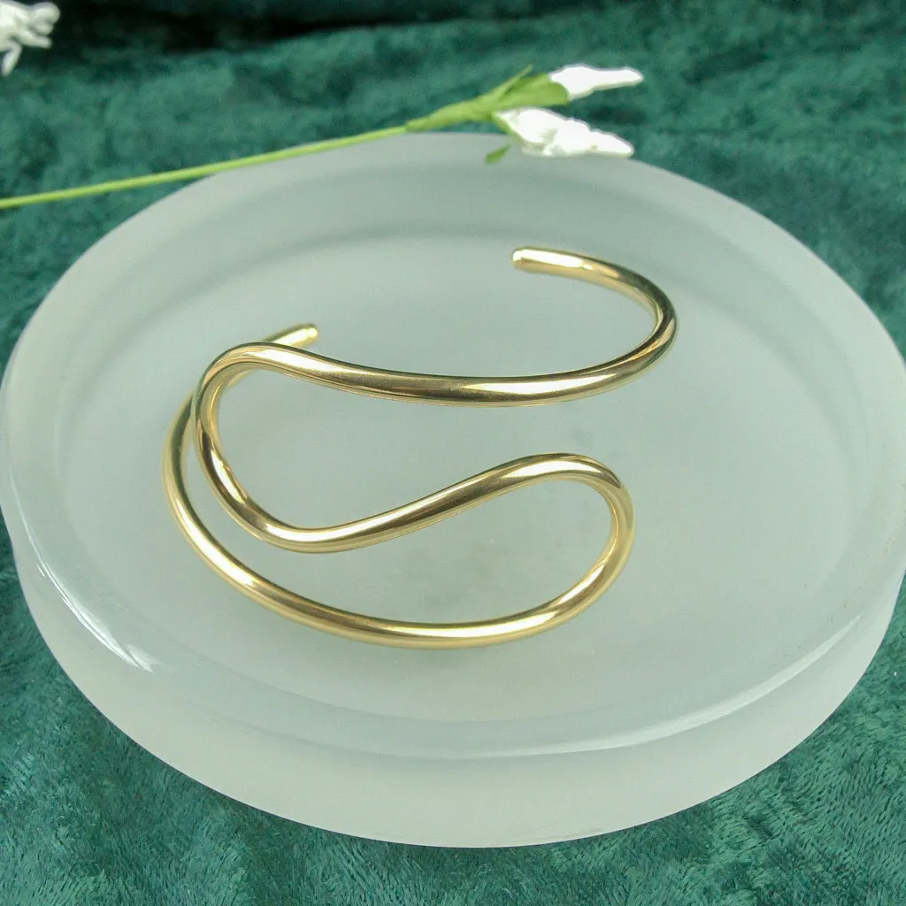 Modern Swirl Bangle Bracelet