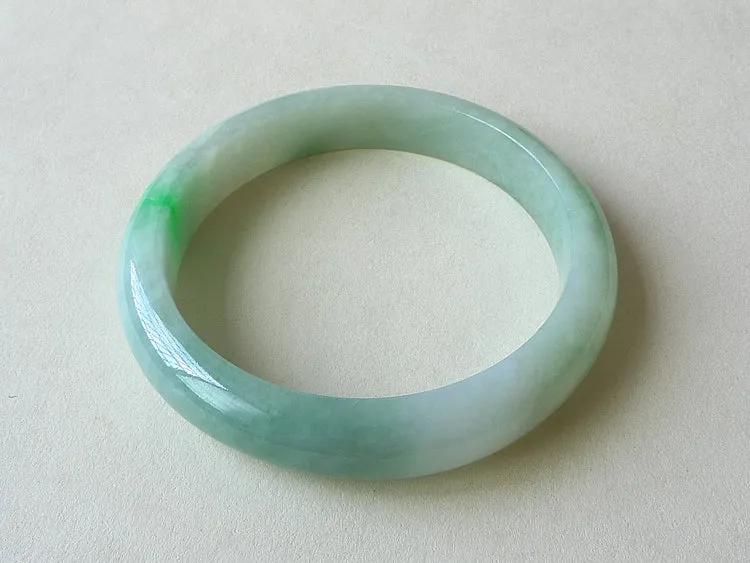Natural Jade Bangle Jadeite Bangle Internal Diameter 59.3mm BER023