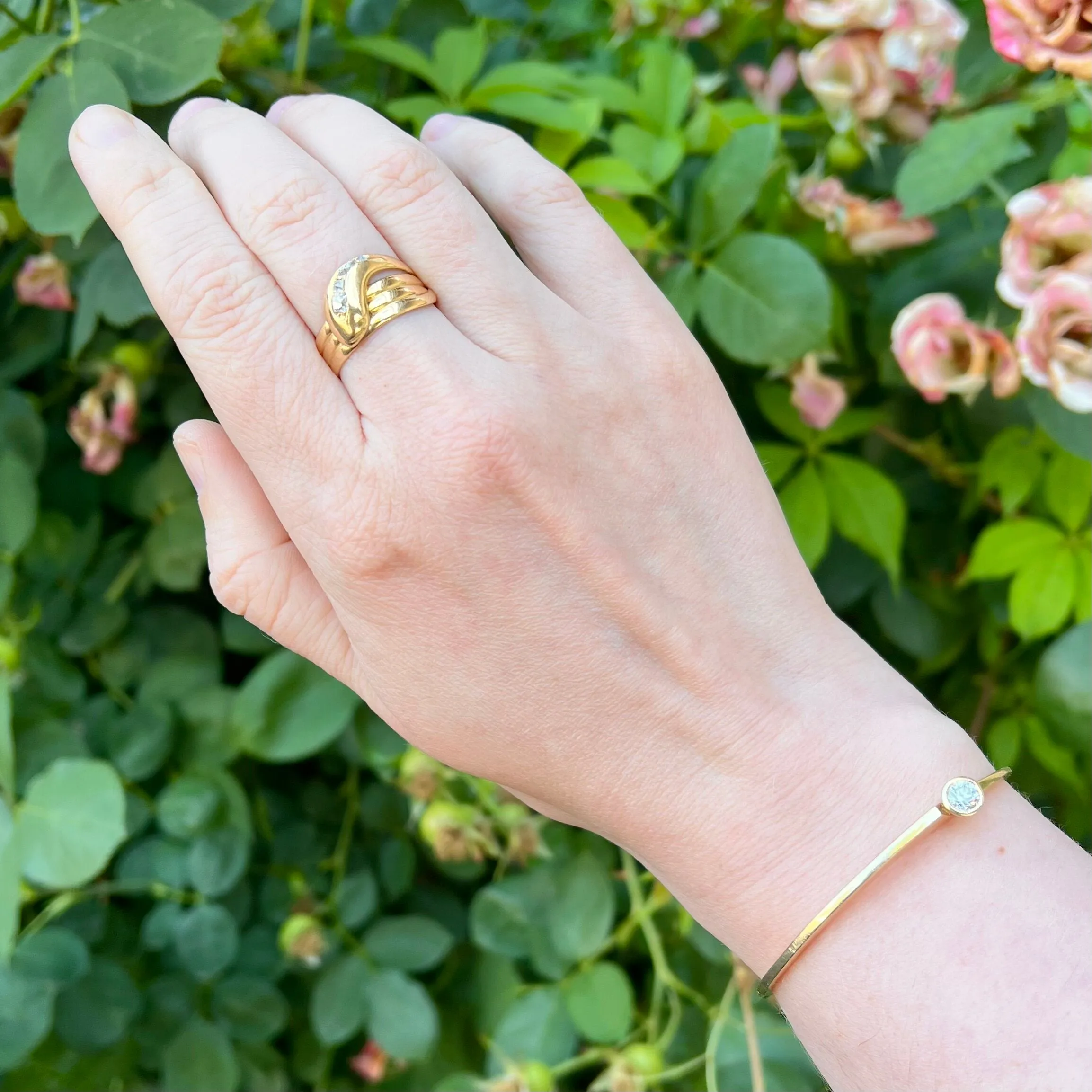 Vintage Modernist 14k Gold Diamond Oval Hinged Bangle